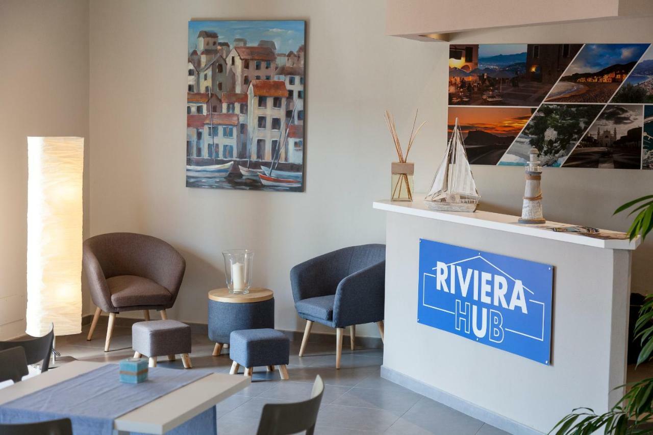 Hotel Riviera Hub Cisano sul Neva Exteriér fotografie